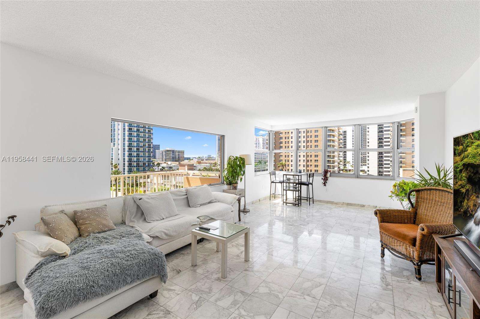 The Hemispheres at 1950 S Ocean Dr, Hallandale Beach, FL 33009 - For Sale photo 10