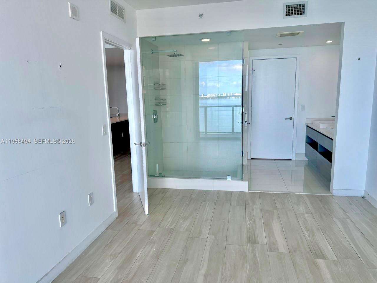 Icon Bay at 460 28 St, Miami, FL 33137 - For Sale photo 26