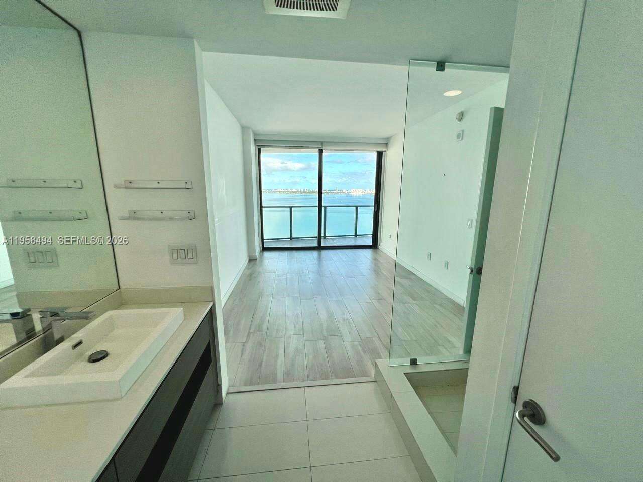 Icon Bay at 460 28 St, Miami, FL 33137 - For Sale photo 27