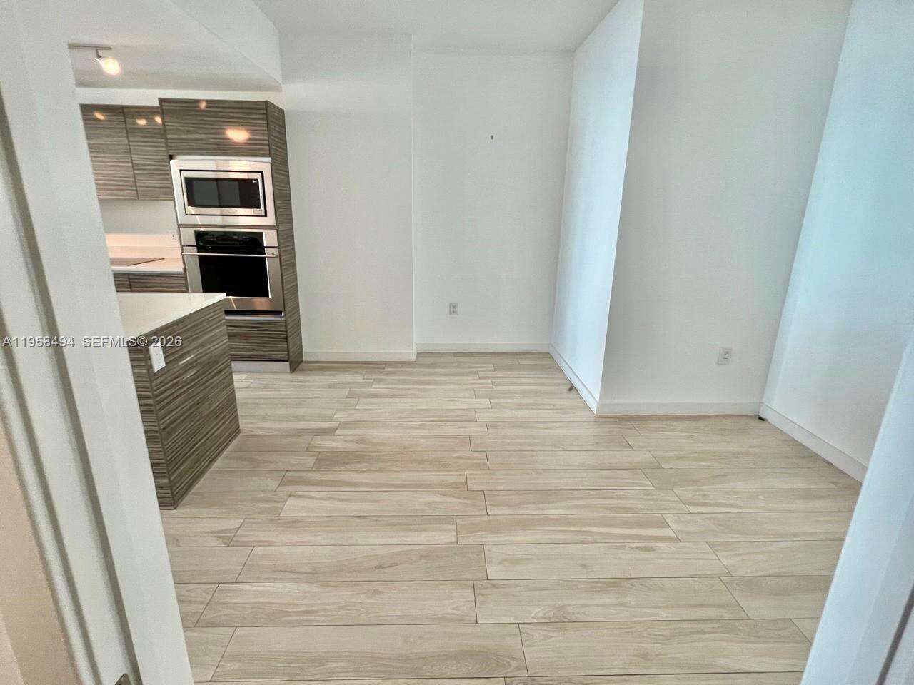 Icon Bay at 460 28 St, Miami, FL 33137 - For Sale photo 8