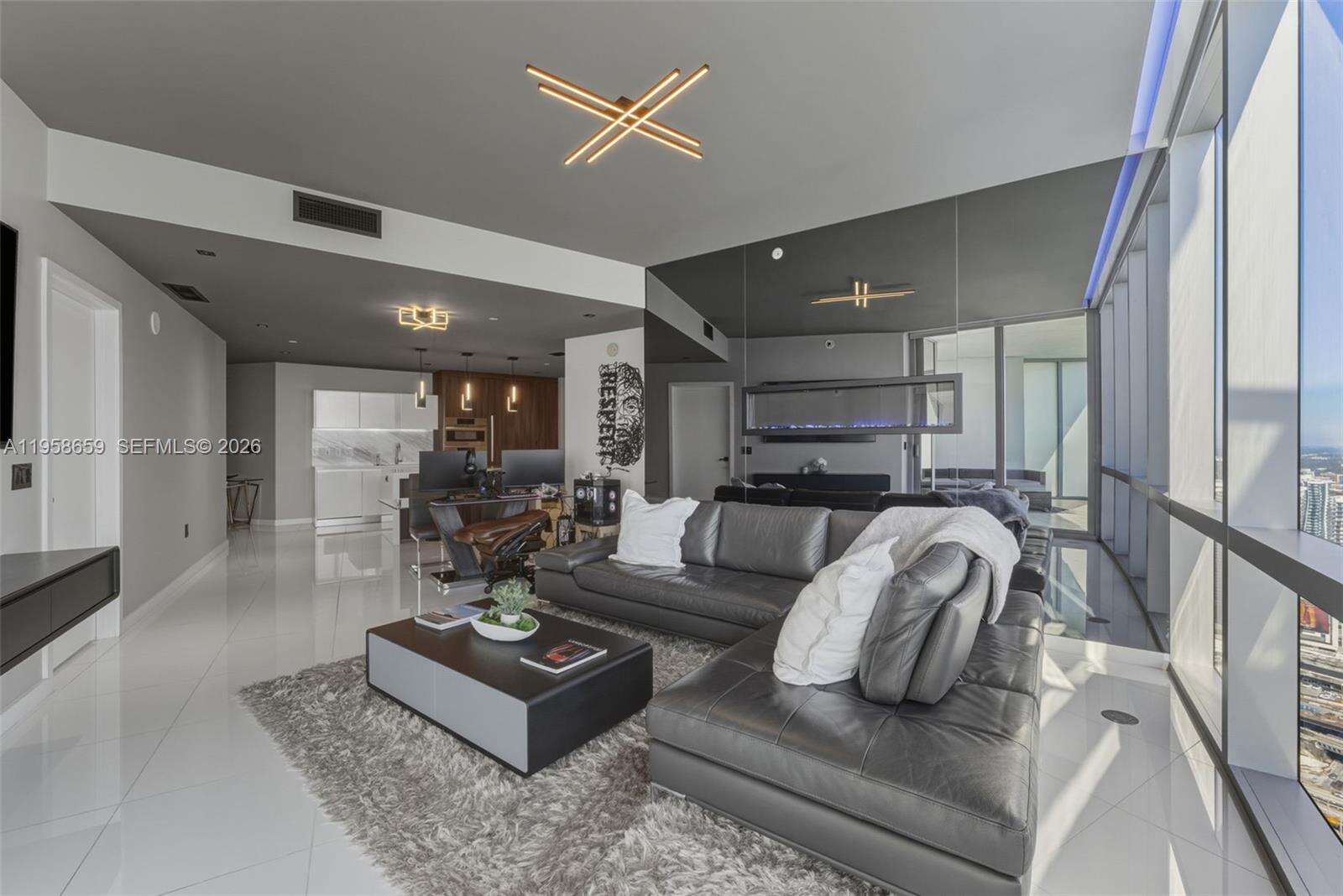 PARAMOUNT MIAMI WORLDCENTER - 851 1 Ave, Miami, FL 33132 | Picture 18