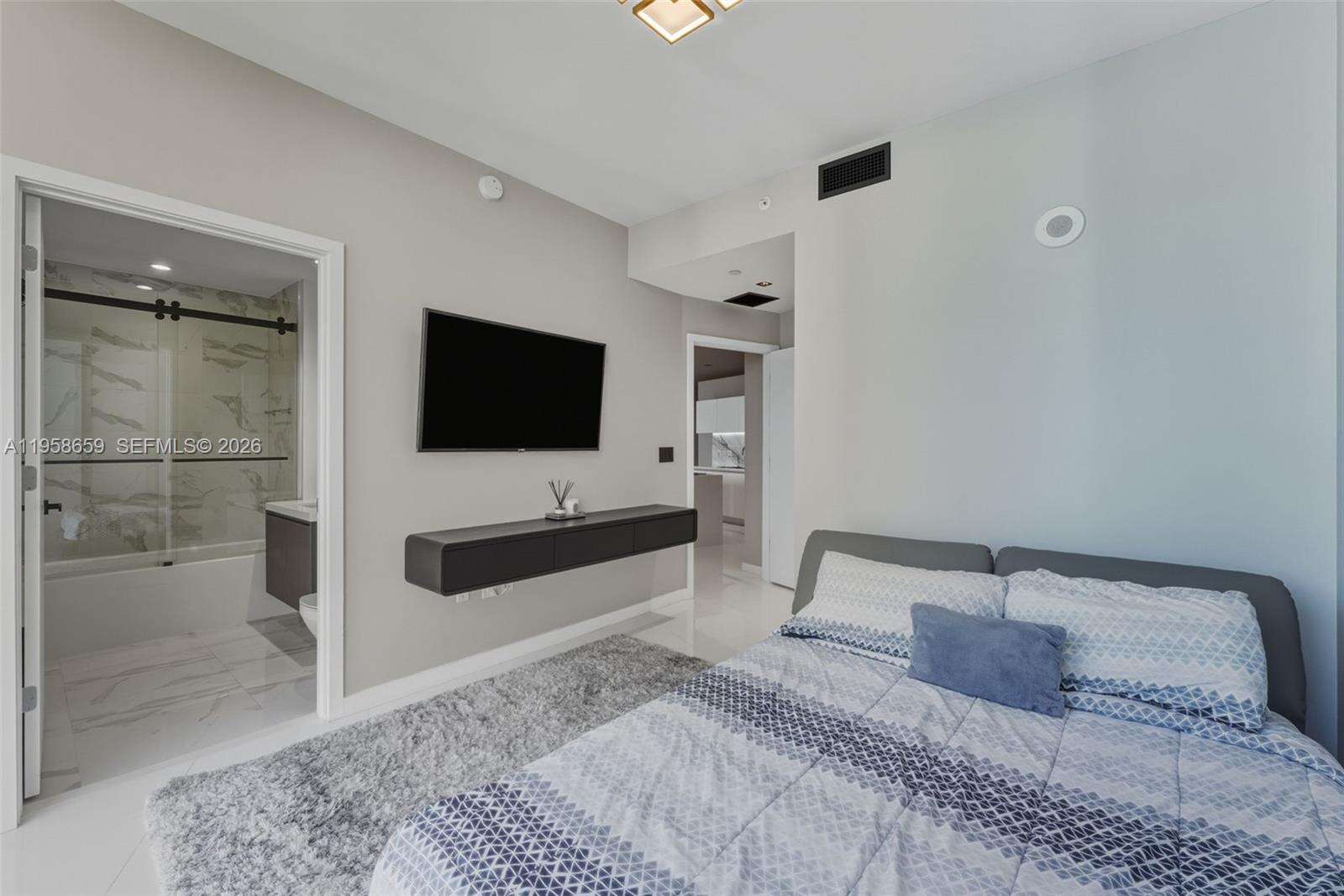 PARAMOUNT MIAMI WORLDCENTER - 851 1 Ave, Miami, FL 33132 | Picture 28