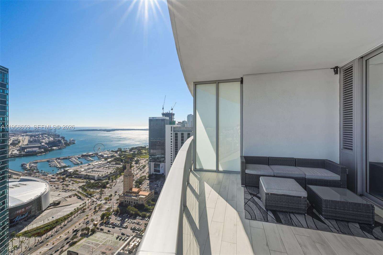 PARAMOUNT MIAMI WORLDCENTER - 851 1 Ave, Miami, FL 33132 | Picture 31