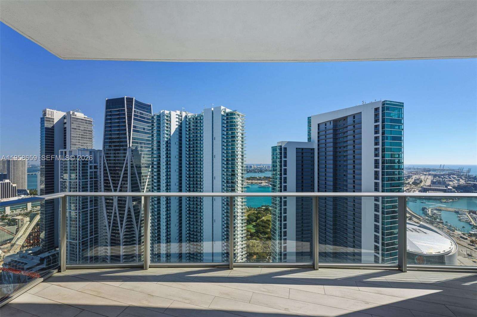 PARAMOUNT MIAMI WORLDCENTER - 851 1 Ave, Miami, FL 33132 | Picture 33