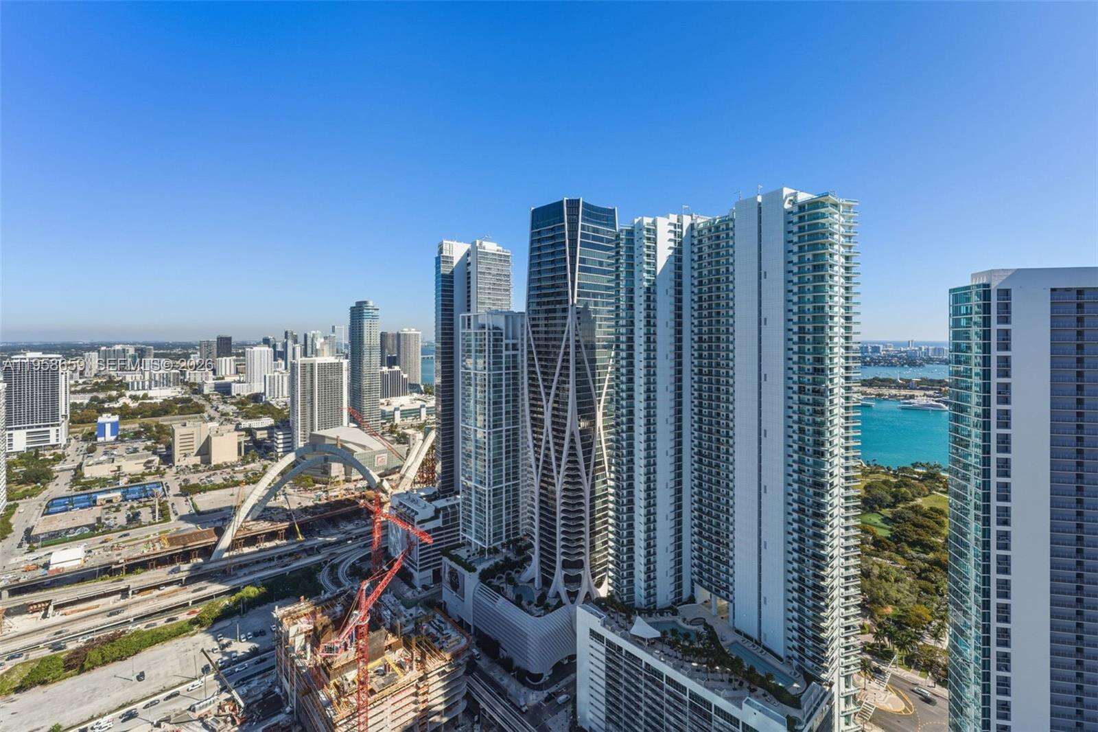 PARAMOUNT MIAMI WORLDCENTER - 851 1 Ave, Miami, FL 33132 | Picture 35