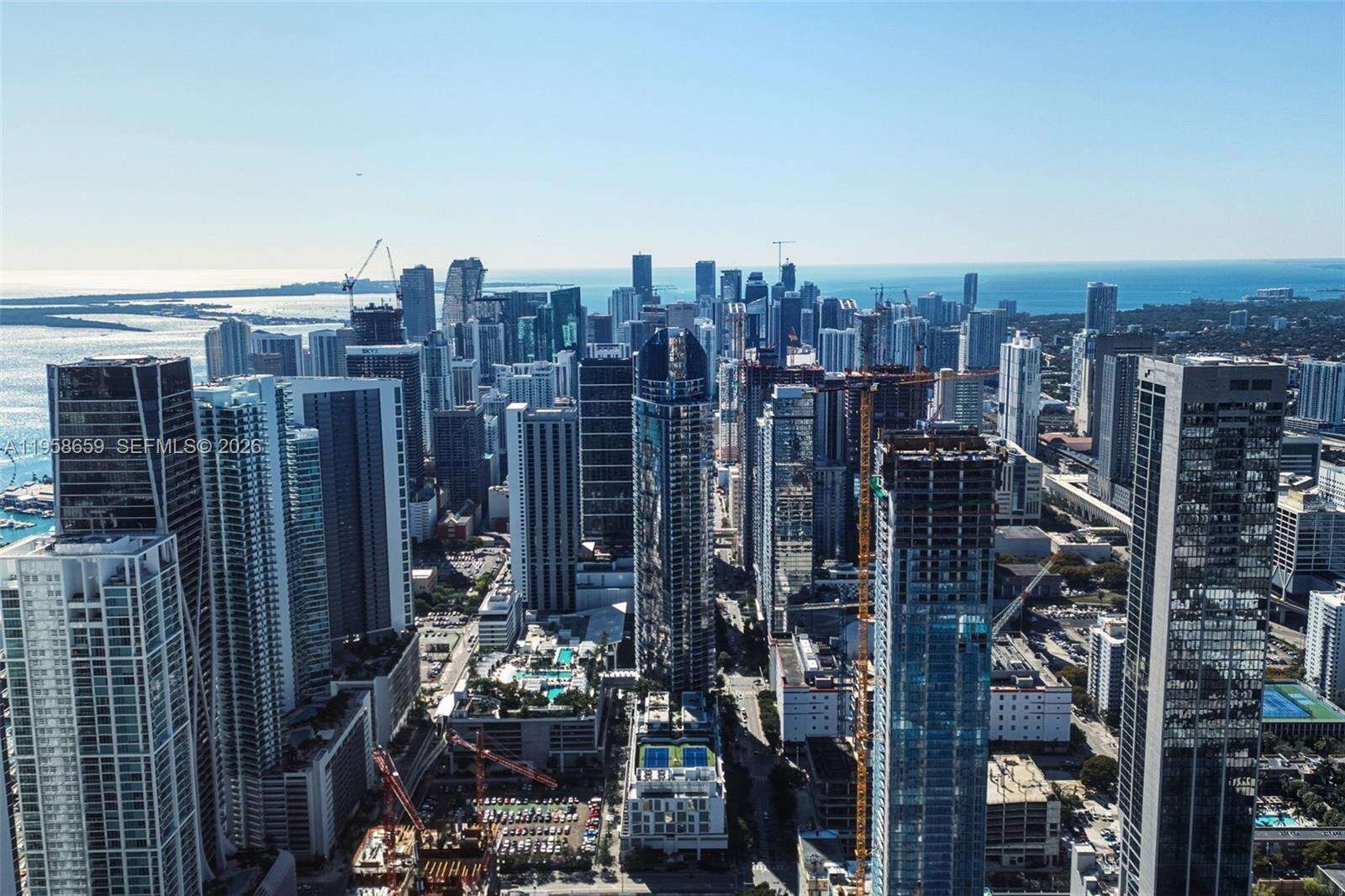 PARAMOUNT MIAMI WORLDCENTER - 851 1 Ave, Miami, FL 33132 | Picture 39