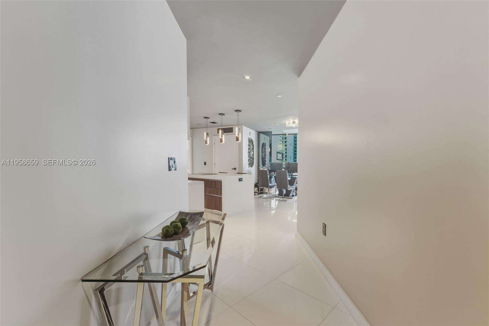 PARAMOUNT MIAMI WORLDCENTER - 851 1 Ave, Miami, FL 33132 | Picture 5