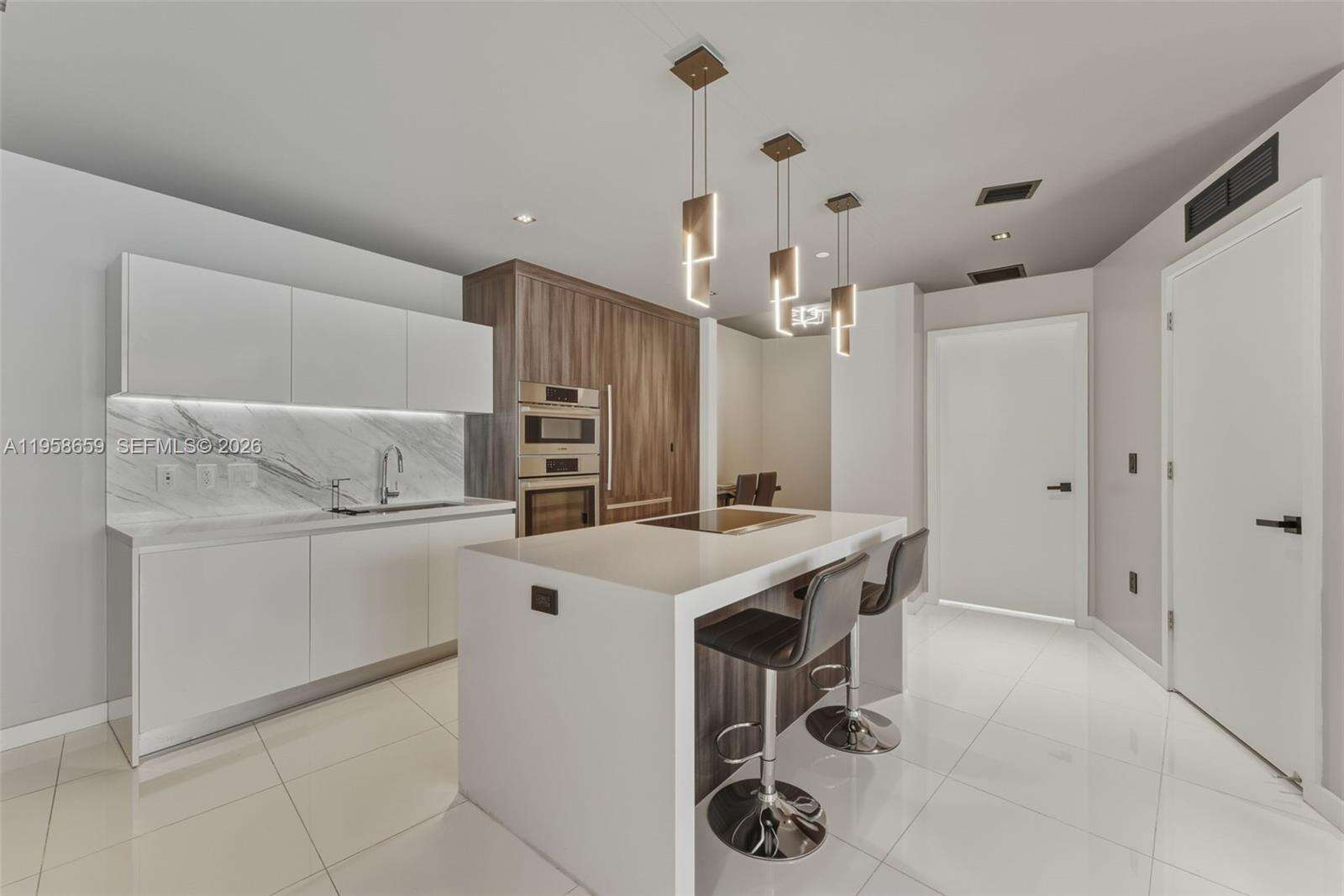 PARAMOUNT MIAMI WORLDCENTER - 851 1 Ave, Miami, FL 33132 | Picture 6