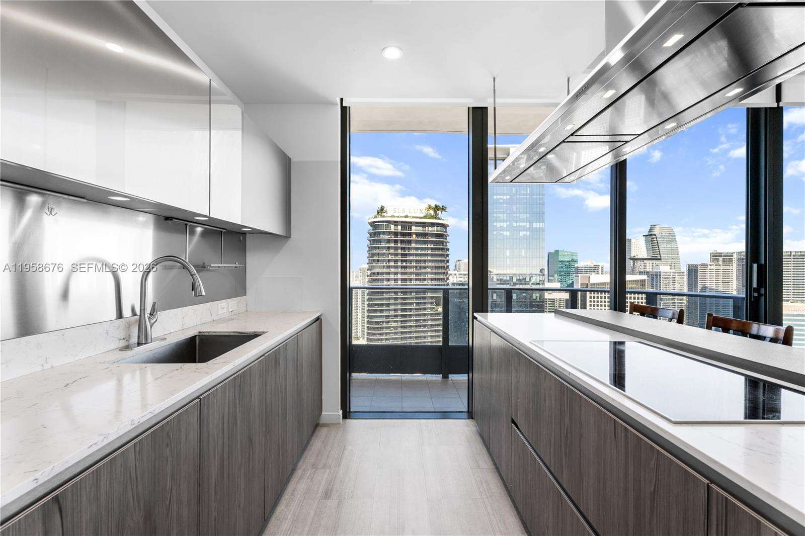 BRICKELL FLATIRON - 1000 Brickell Plz, Miami, FL 33131 | Picture 13