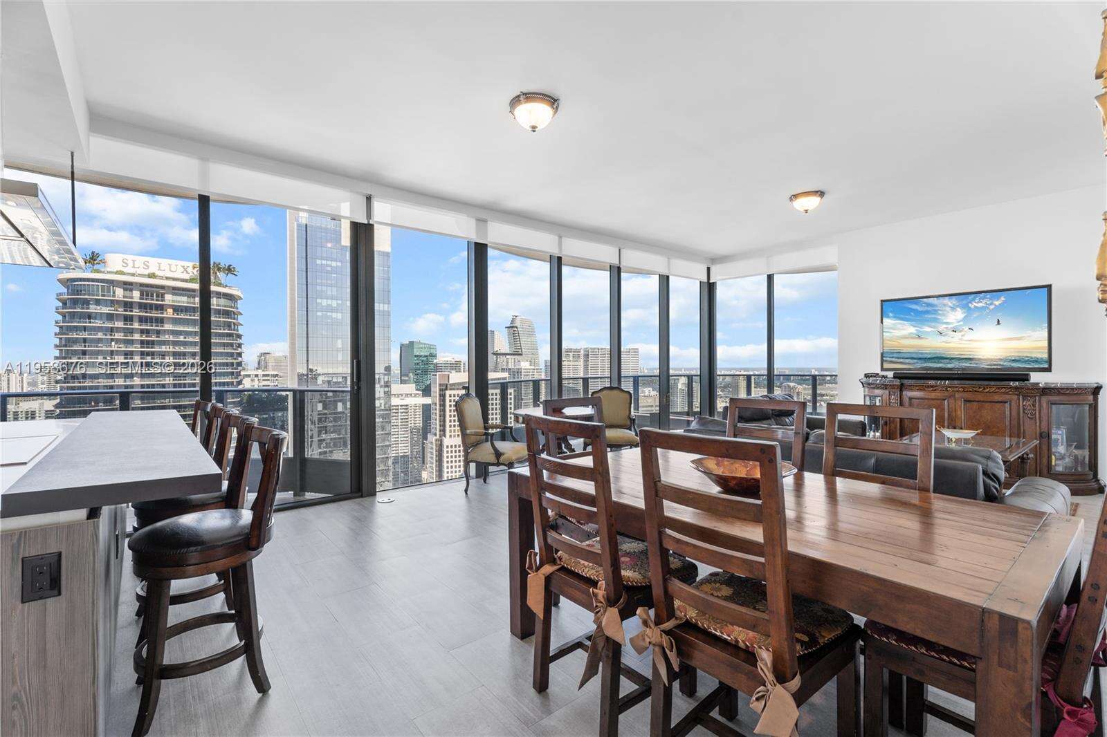 BRICKELL FLATIRON - 1000 Brickell Plz, Miami, FL 33131 | Picture 14