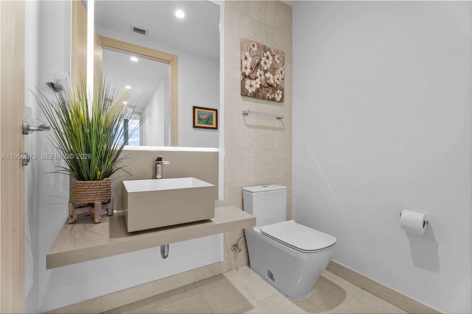 BRICKELL FLATIRON - 1000 Brickell Plz, Miami, FL 33131 | Picture 28