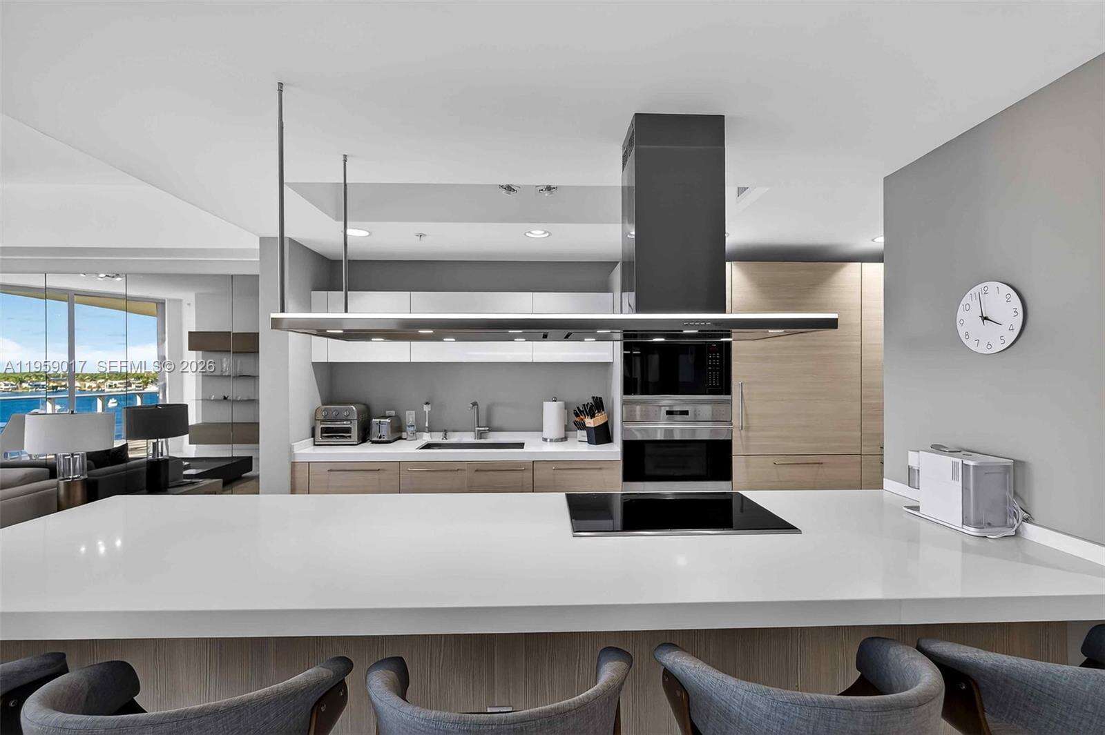 MARINA PALMS RESIDENCES SOUTH - 17111 Biscayne Blvd, North Miami Beach, FL 33160 | Picture 3