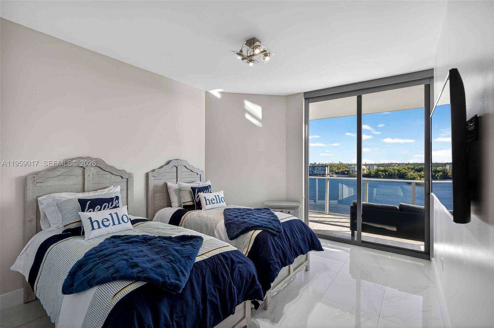 MARINA PALMS RESIDENCES SOUTH - 17111 Biscayne Blvd, North Miami Beach, FL 33160 | Picture 21