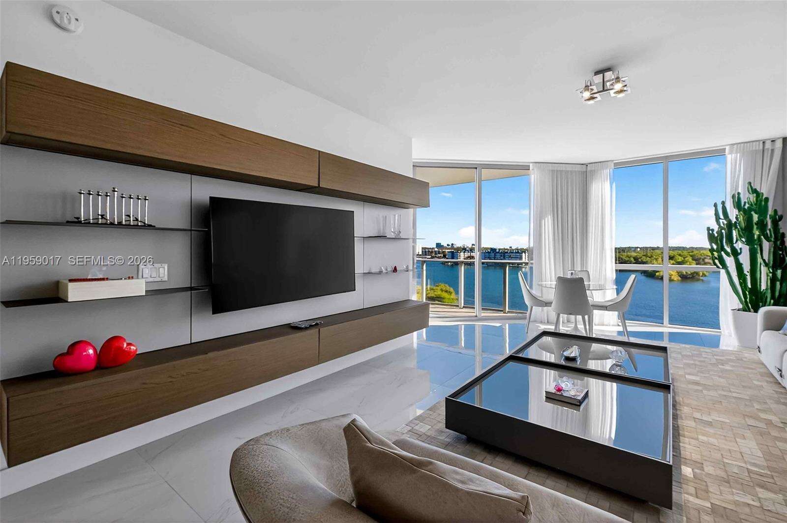 MARINA PALMS RESIDENCES SOUTH - 17111 Biscayne Blvd, North Miami Beach, FL 33160 | Picture 4