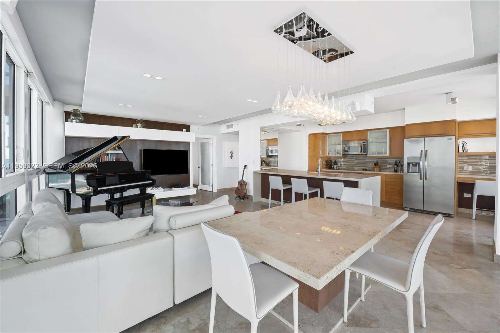 AKOYA - 6365 Collins Ave, Miami Beach, FL 33141 | Picture 8