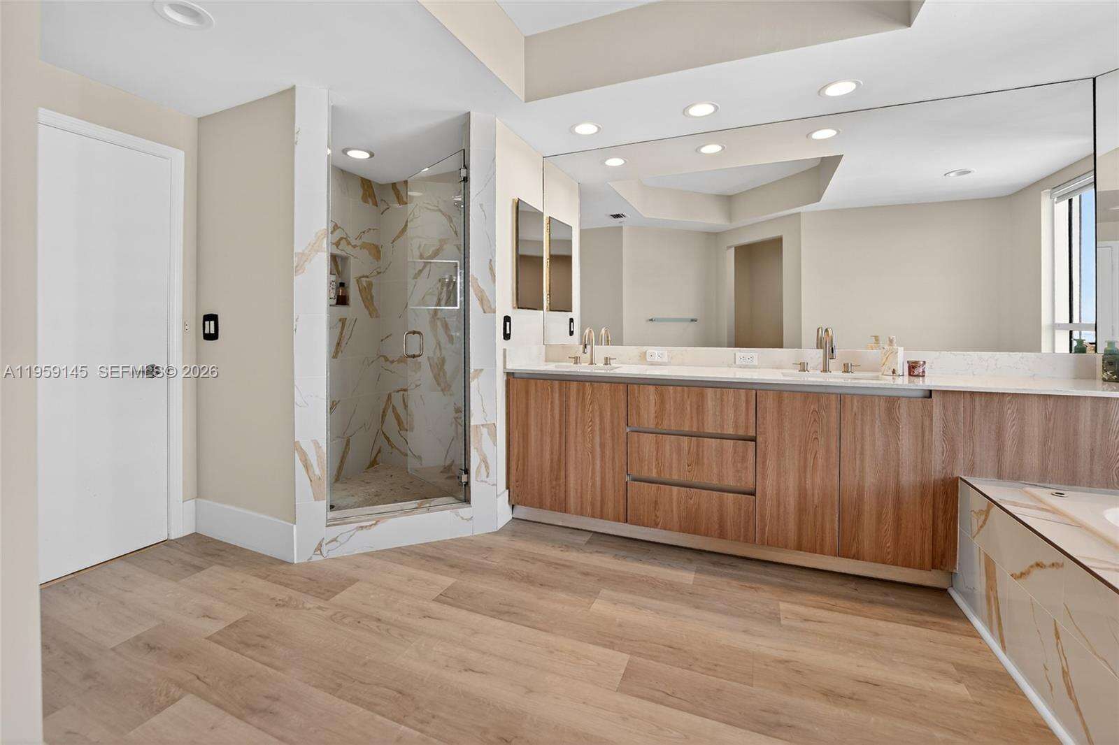 ATLANTIC III AT THE POINT - 21050 Point Pl, Aventura, FL 33180 | Picture 23