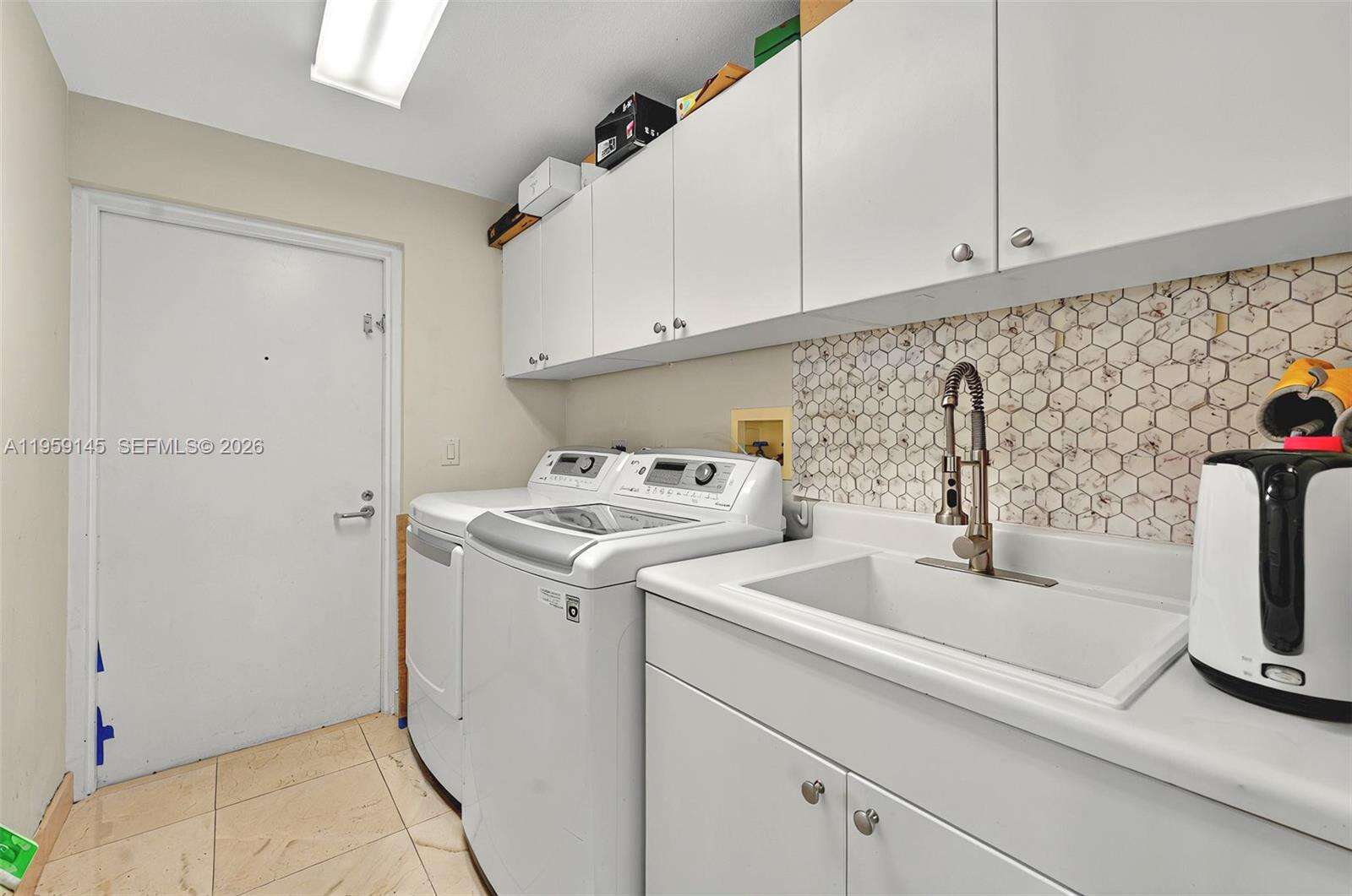 ATLANTIC III AT THE POINT - 21050 Point Pl, Aventura, FL 33180 | Picture 35