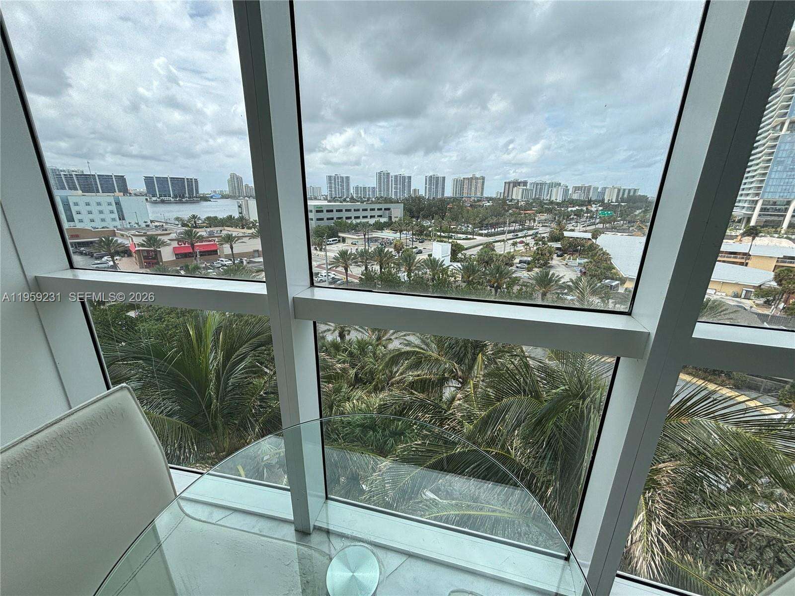 TRUMP ROYALE - 18201 Collins Ave, Sunny Isles Beach, FL 33160 | Picture 5