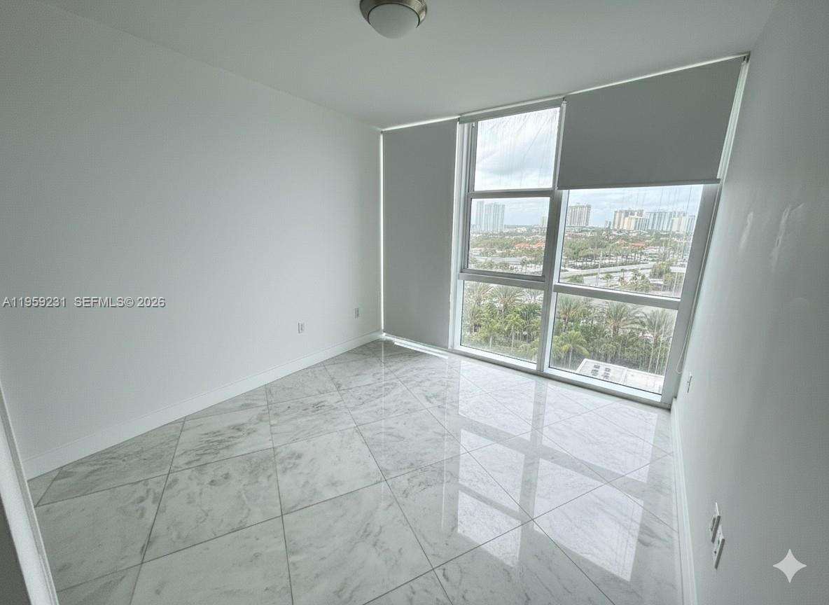 TRUMP ROYALE - 18201 Collins Ave, Sunny Isles Beach, FL 33160 | Picture 9
