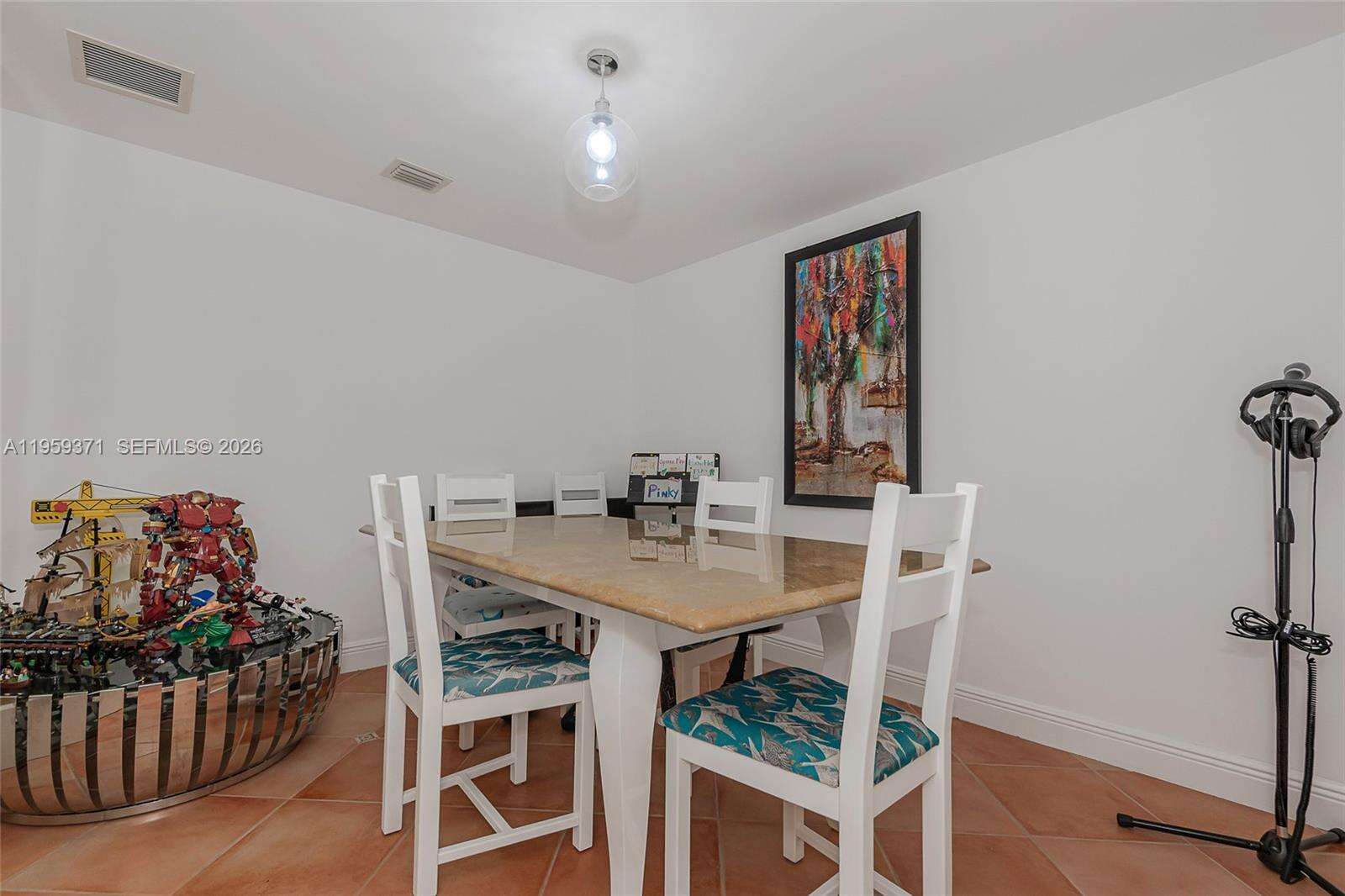 The Beach Club at 1850 Ocean Dr, Hallandale Beach, FL 33009 - For Sale photo 14