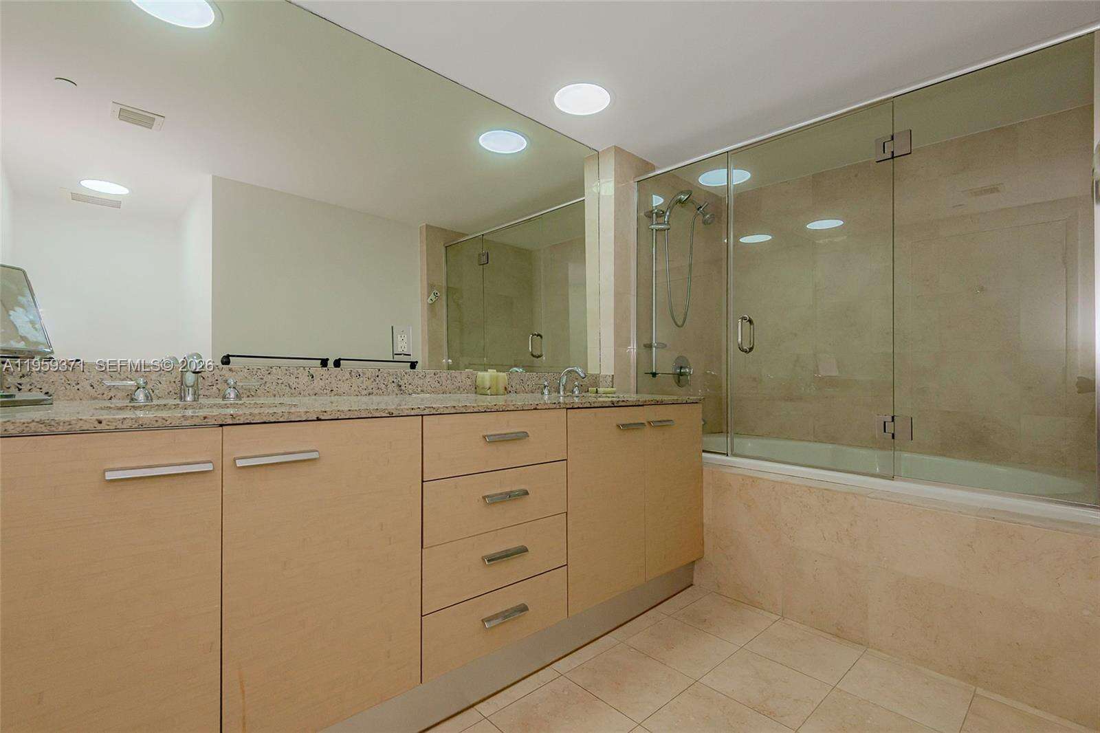 The Beach Club at 1850 Ocean Dr, Hallandale Beach, FL 33009 - For Sale photo 20