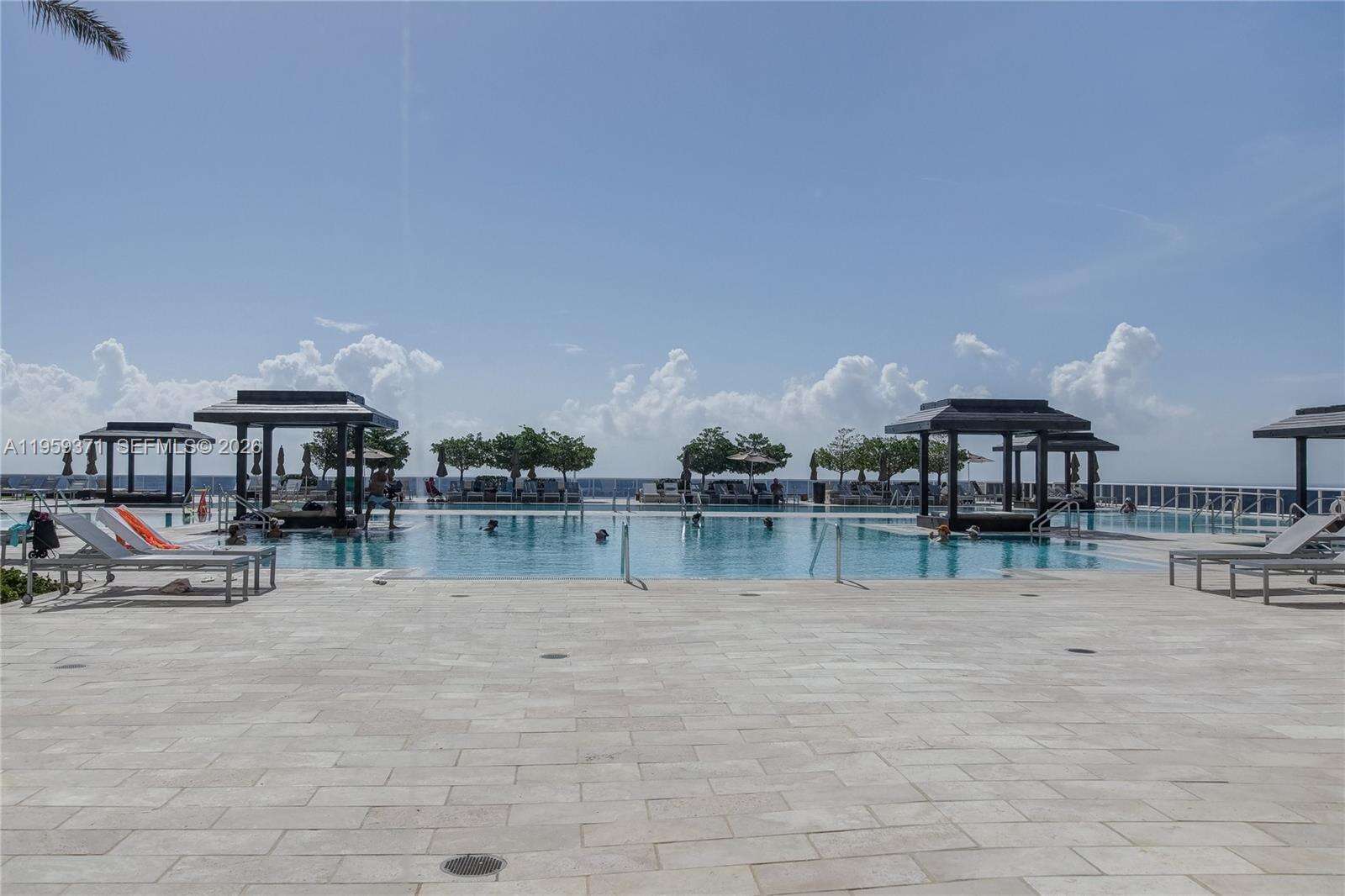 The Beach Club at 1850 Ocean Dr, Hallandale Beach, FL 33009 - For Sale photo 47