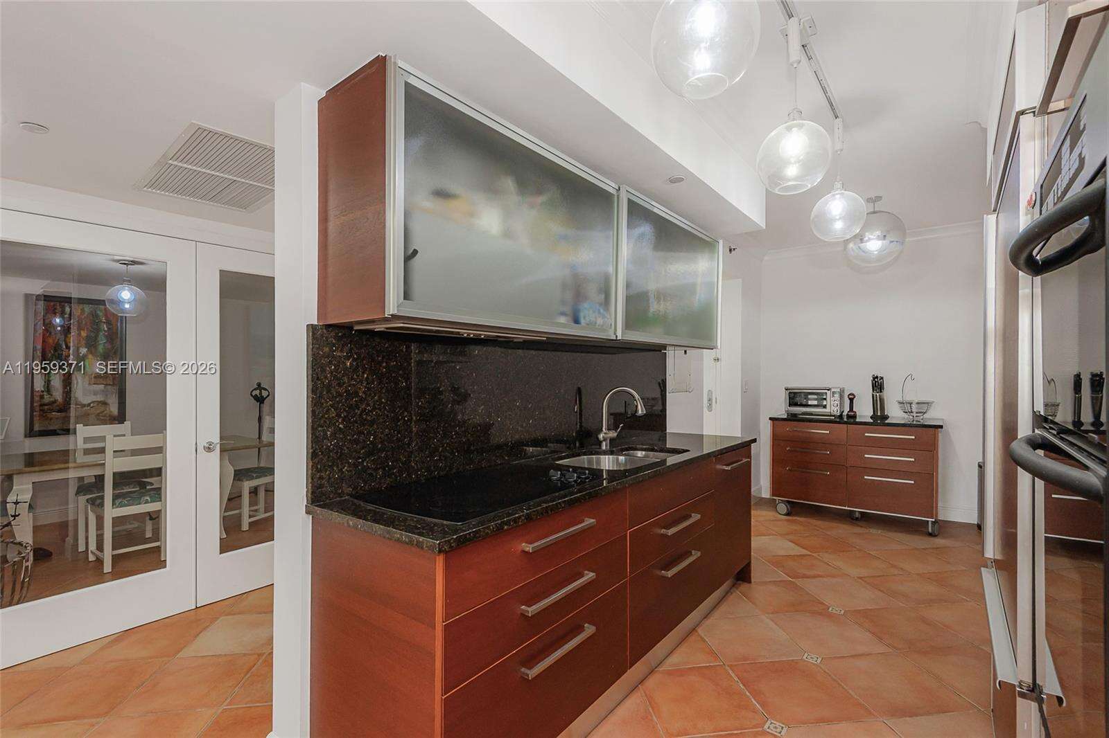 The Beach Club at 1850 Ocean Dr, Hallandale Beach, FL 33009 - For Sale photo 9