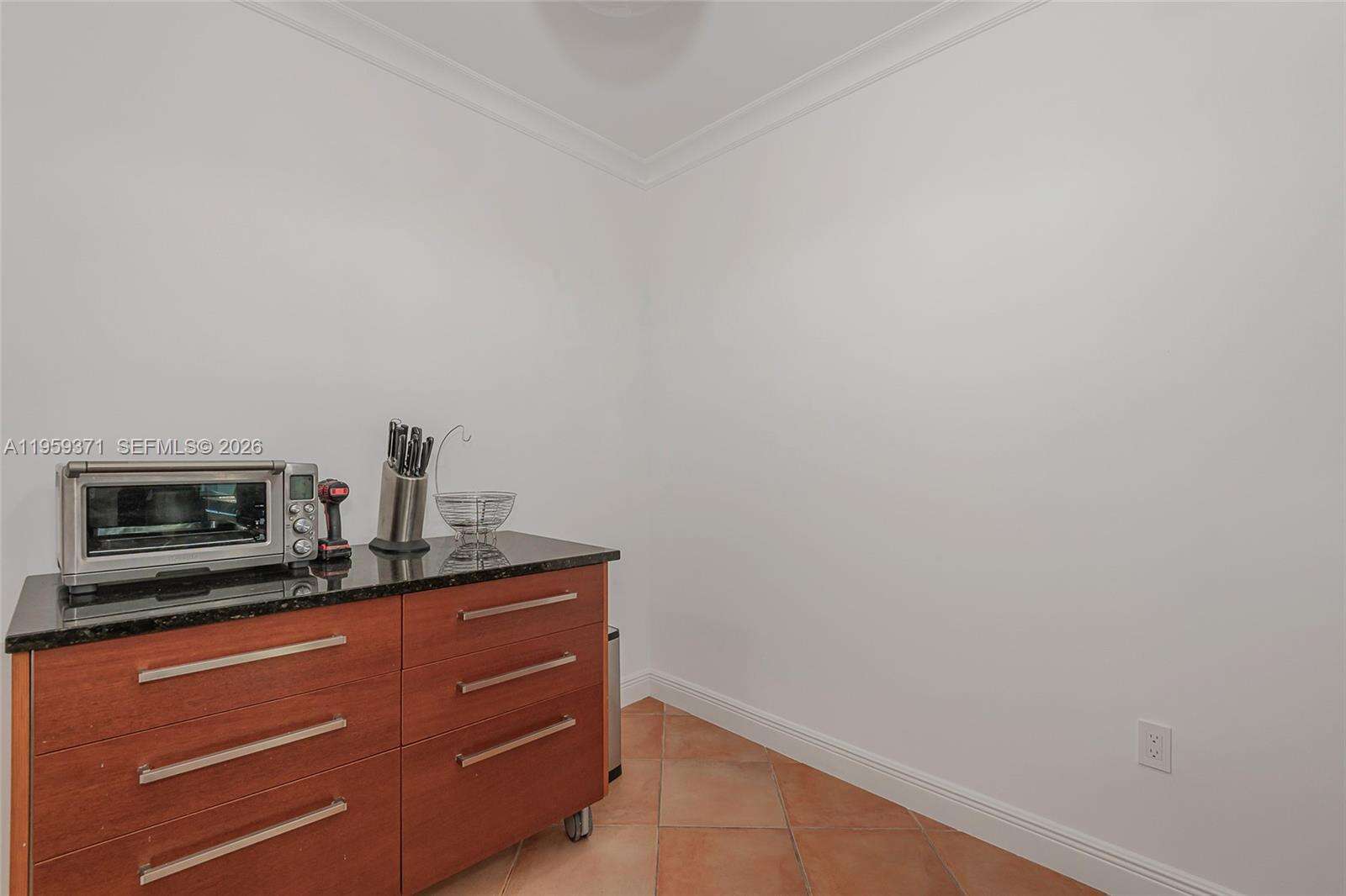 The Beach Club at 1850 Ocean Dr, Hallandale Beach, FL 33009 - For Sale photo 10