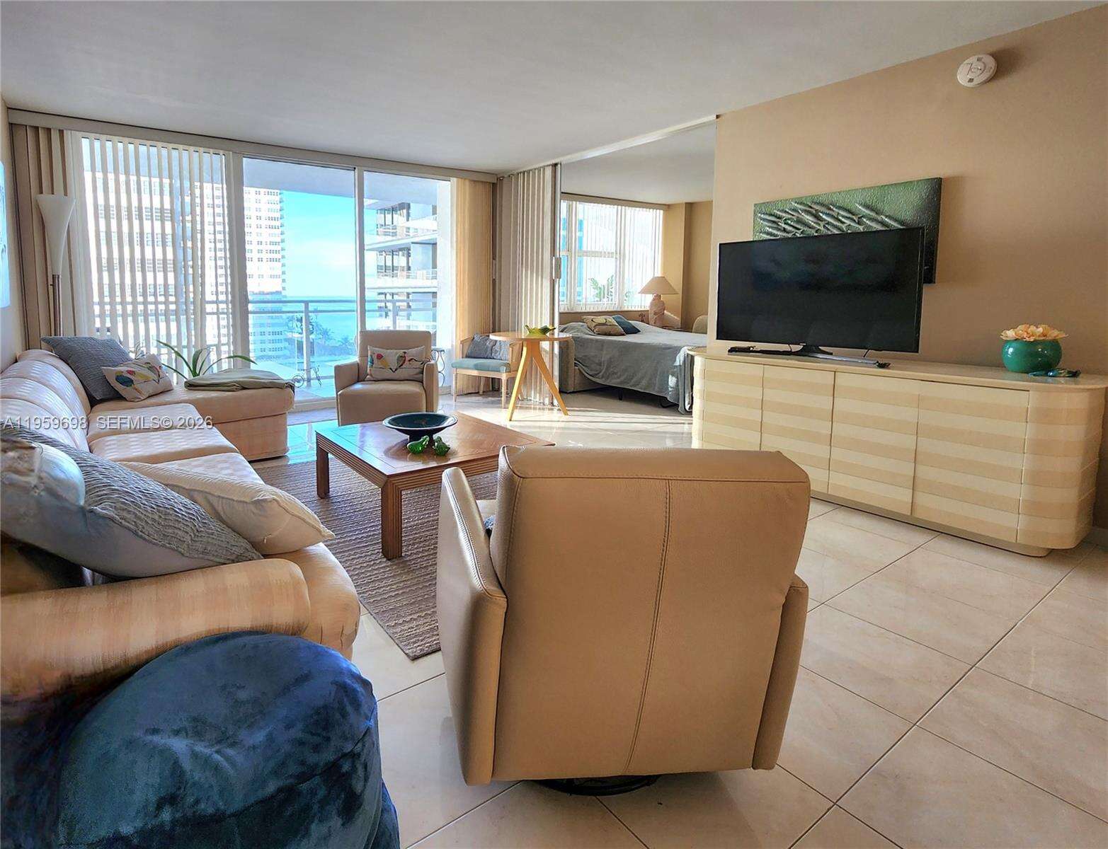 Parker Plaza at 2030 Ocean Dr, Hallandale Beach, FL 33009 - For Sale photo 19