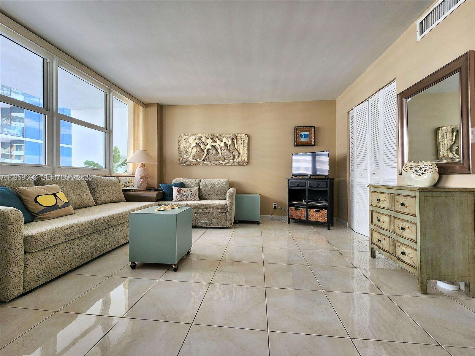 Parker Plaza at 2030 Ocean Dr, Hallandale Beach, FL 33009 - For Sale photo 22