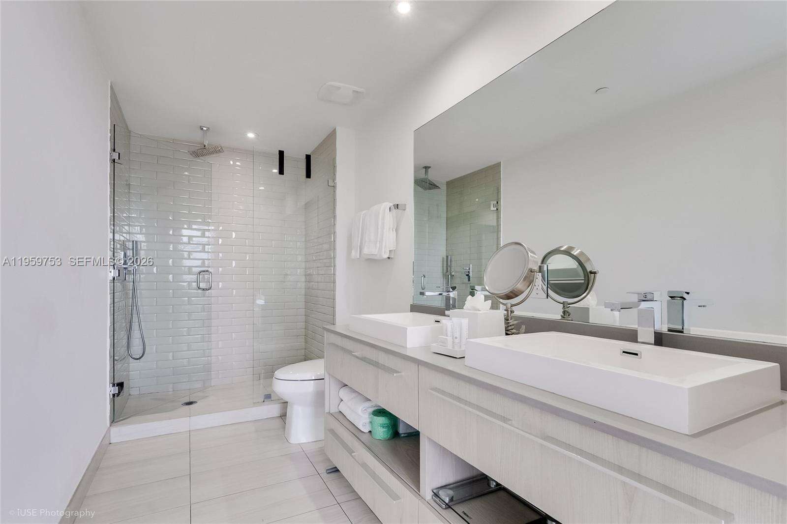 Hyde Beach House at 4010 Ocean Dr, Hollywood, FL 33019 - For Sale photo 11