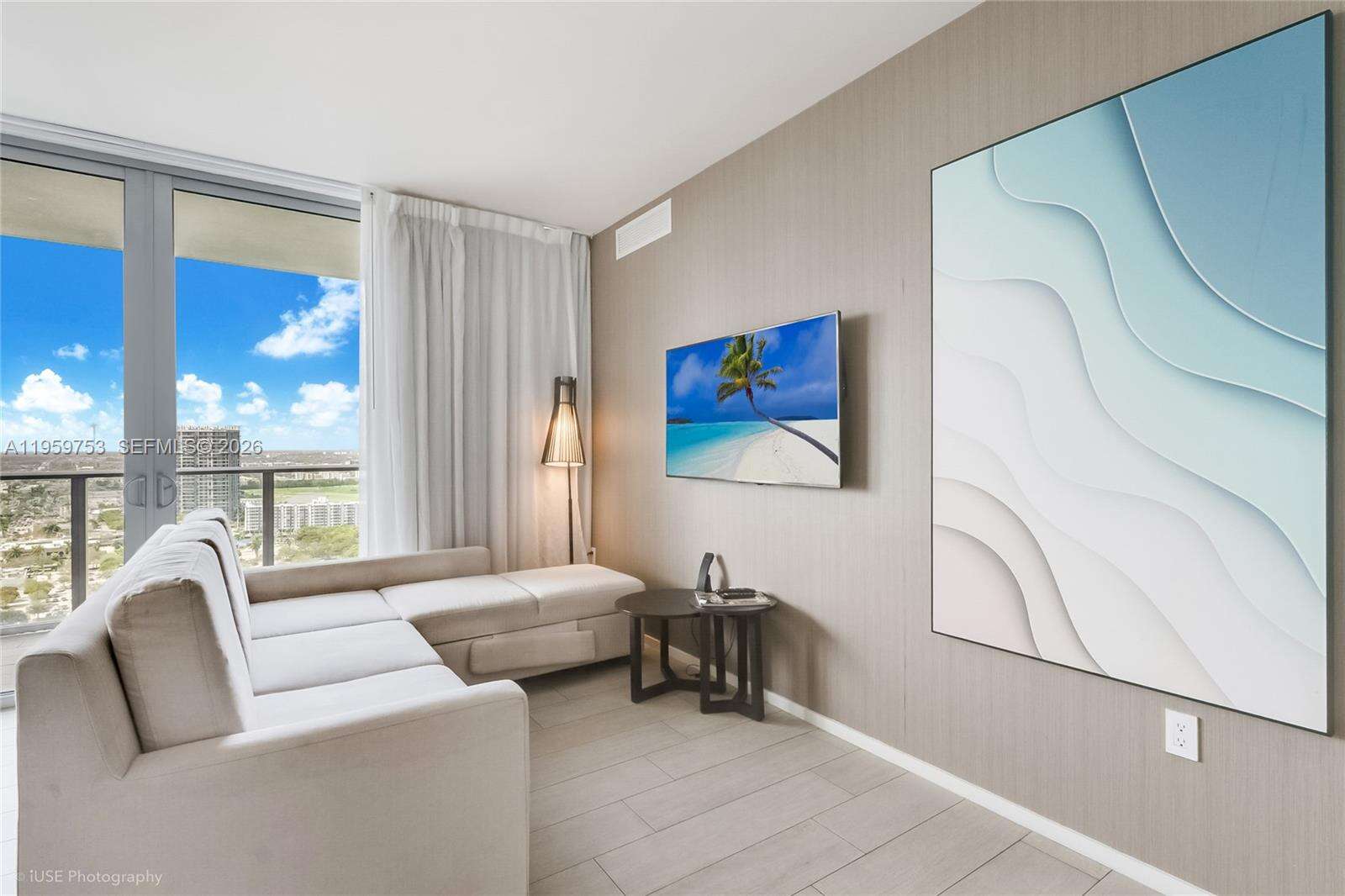 Hyde Beach House at 4010 Ocean Dr, Hollywood, FL 33019 - For Sale photo 8