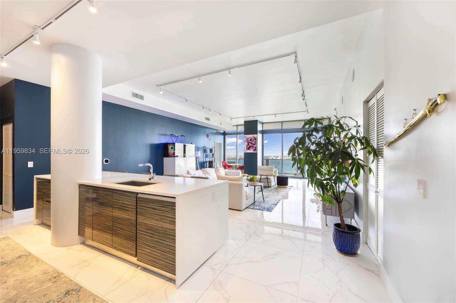 ICON BAY - 460 28 St, Miami, FL 33137 | Picture 9