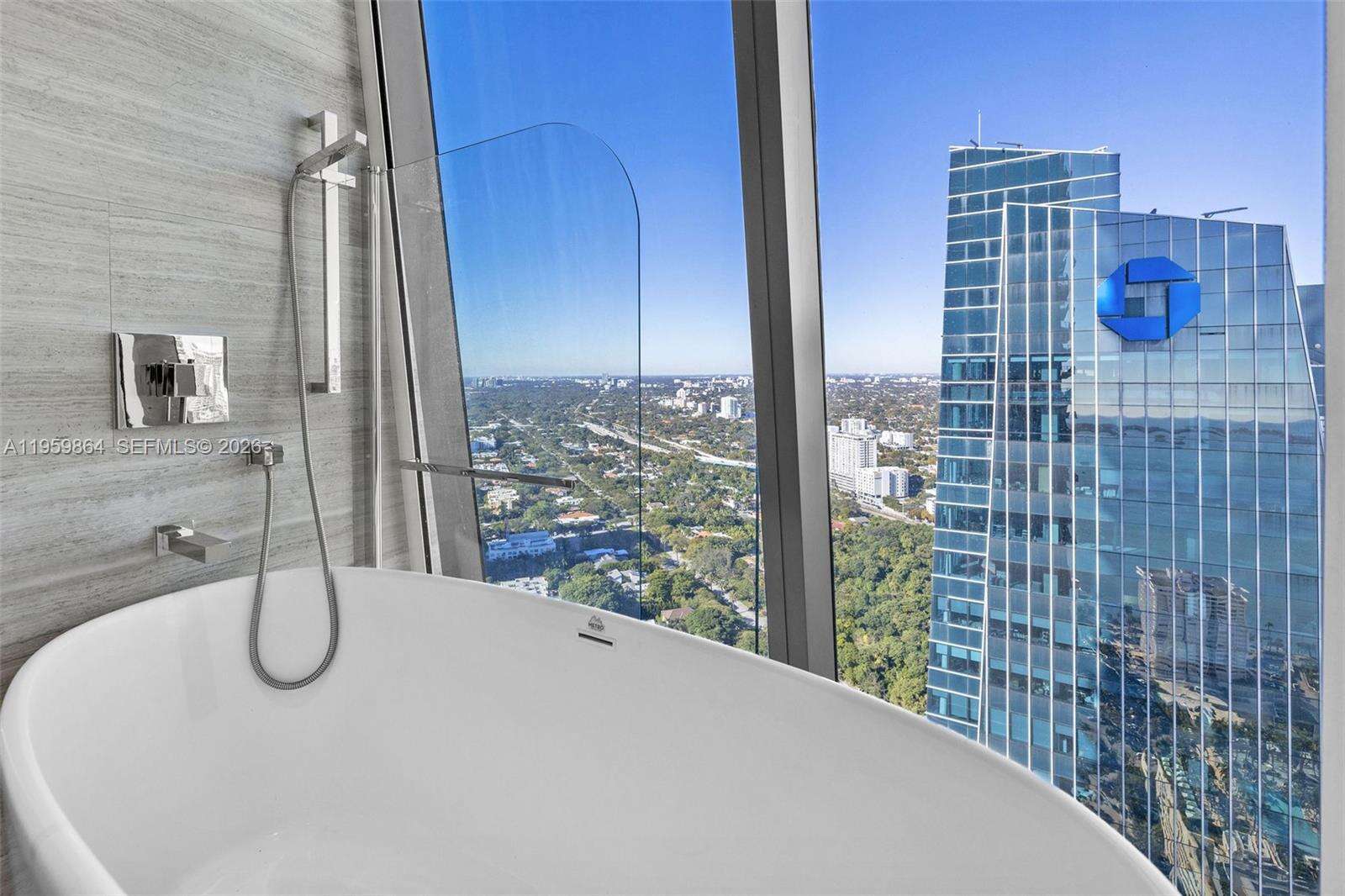 ECHO BRICKELL - 1451 Brickell Ave, Miami, FL 33131 | Picture 24