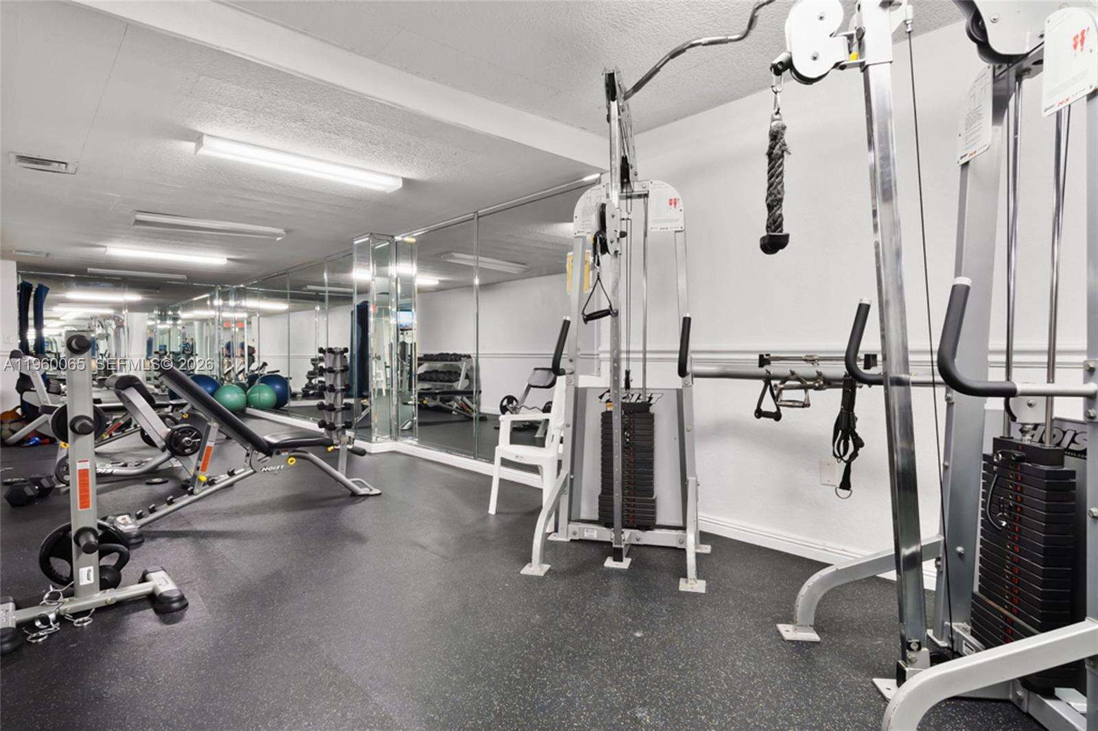 The Hemispheres at 1950 Ocean Dr, Hallandale Beach, FL 33009 - For Sale photo 20