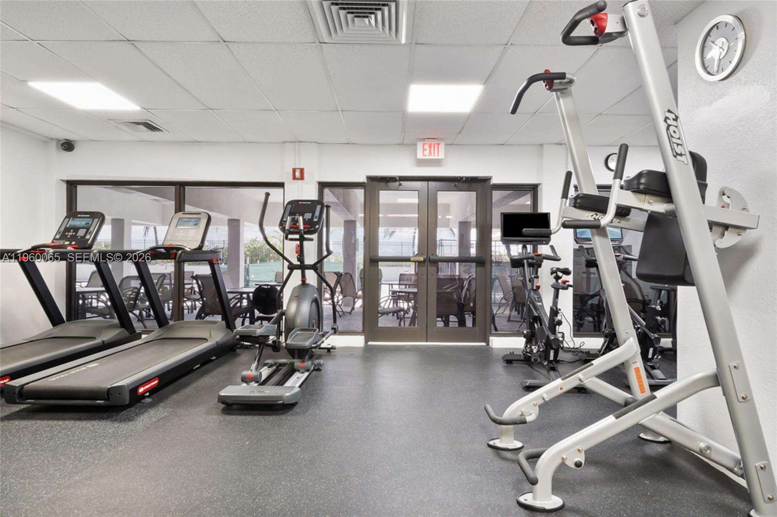 The Hemispheres at 1950 Ocean Dr, Hallandale Beach, FL 33009 - For Sale photo 21