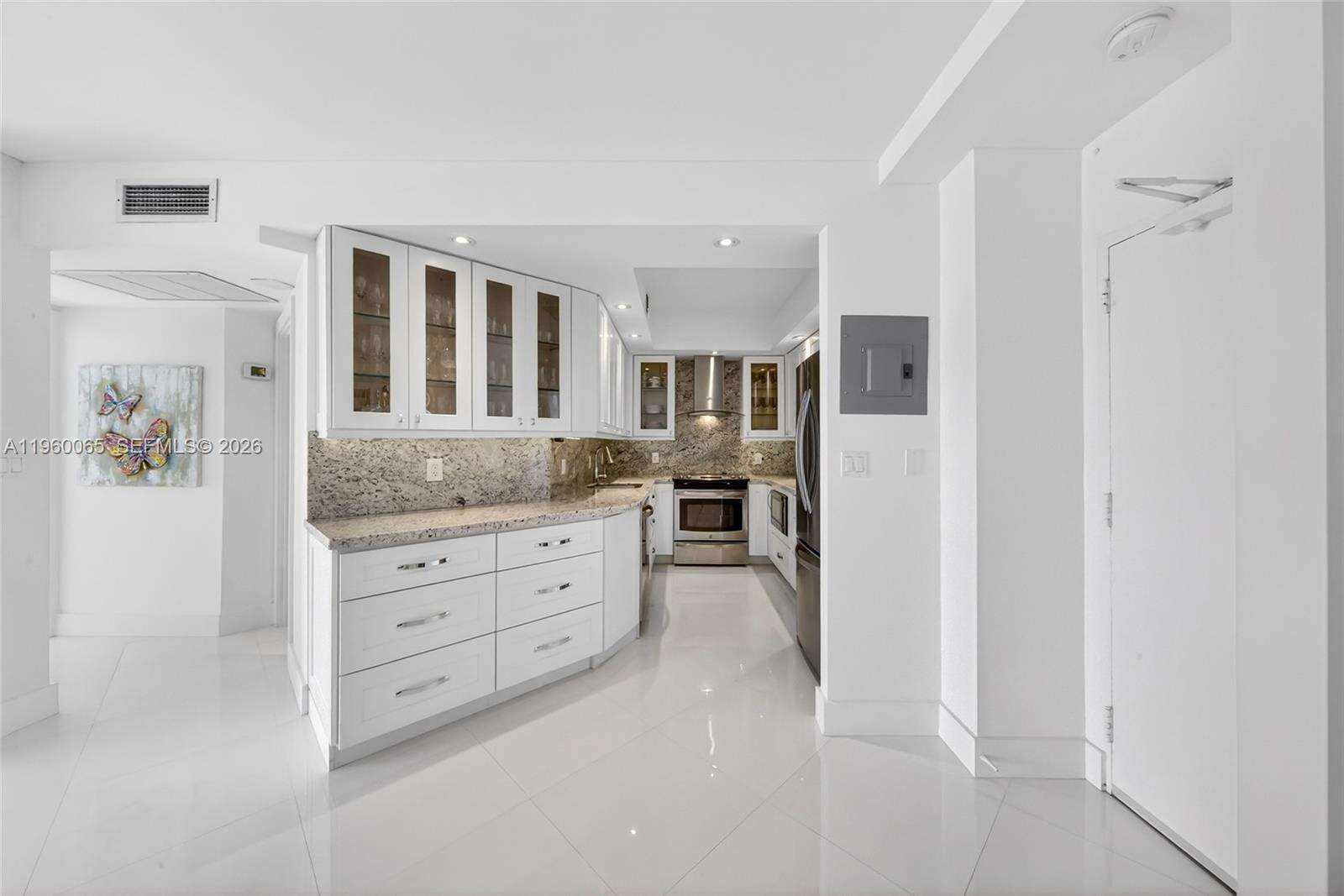 The Hemispheres at 1950 Ocean Dr, Hallandale Beach, FL 33009 - For Sale photo 42