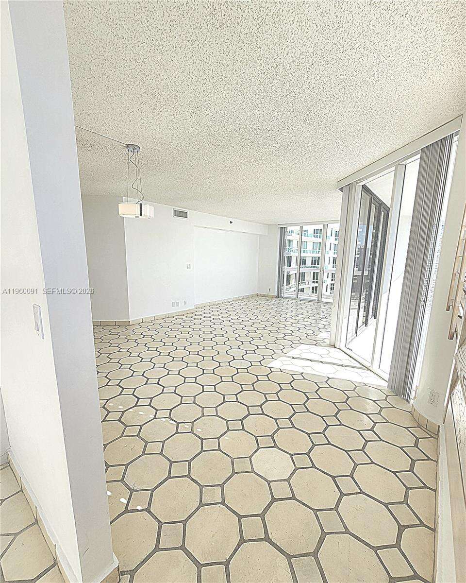 The Landmark at 20185 Country Club Dr, Aventura, FL 33180 - For Sale photo 12