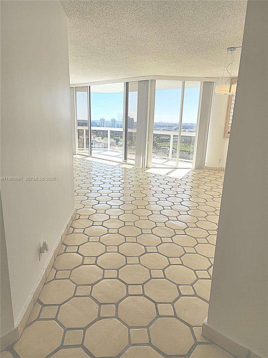 The Landmark at 20185 Country Club Dr, Aventura, FL 33180 - For Sale photo 14