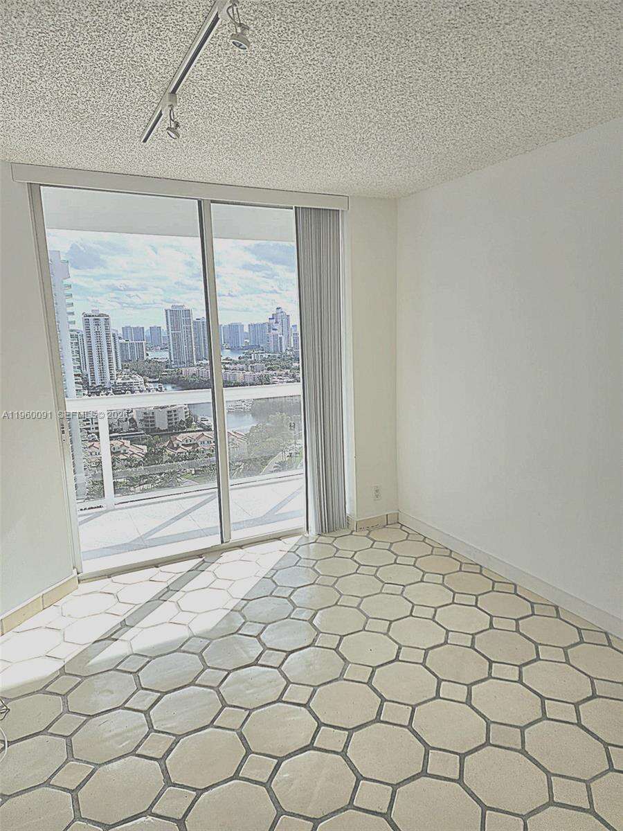The Landmark at 20185 Country Club Dr, Aventura, FL 33180 - For Sale photo 24