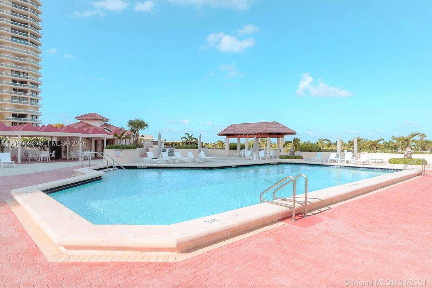 The Landmark at 20185 Country Club Dr, Aventura, FL 33180 - For Sale photo 32