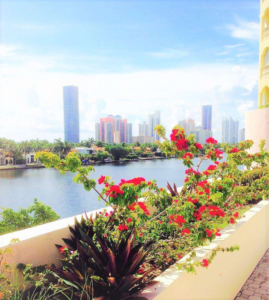 The Landmark at 20185 Country Club Dr, Aventura, FL 33180 - For Sale photo 39