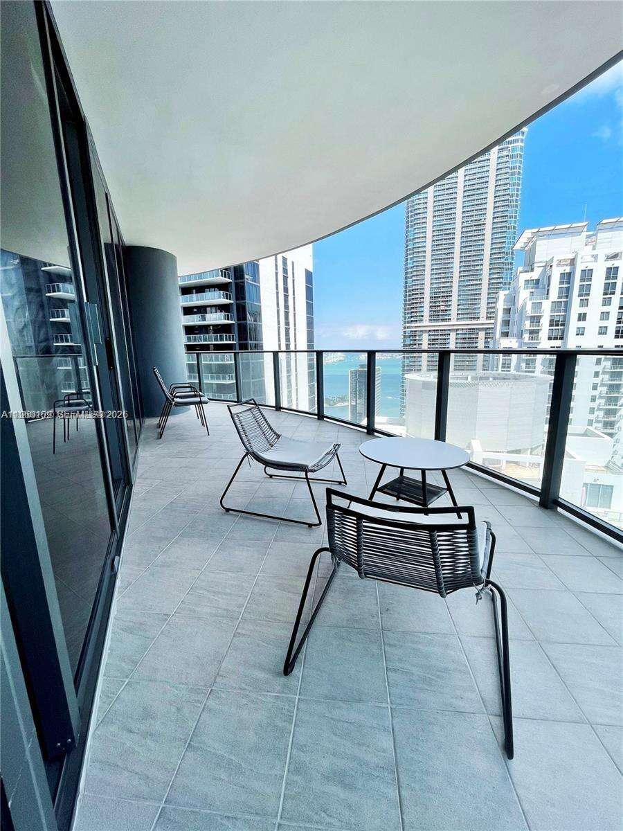 BRICKELL FLATIRON - 1000 Brickell Plz, Miami, FL 33131 | Picture 17