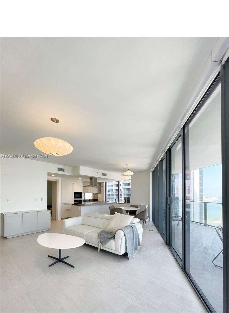 BRICKELL FLATIRON - 1000 Brickell Plz, Miami, FL 33131 | Picture 6