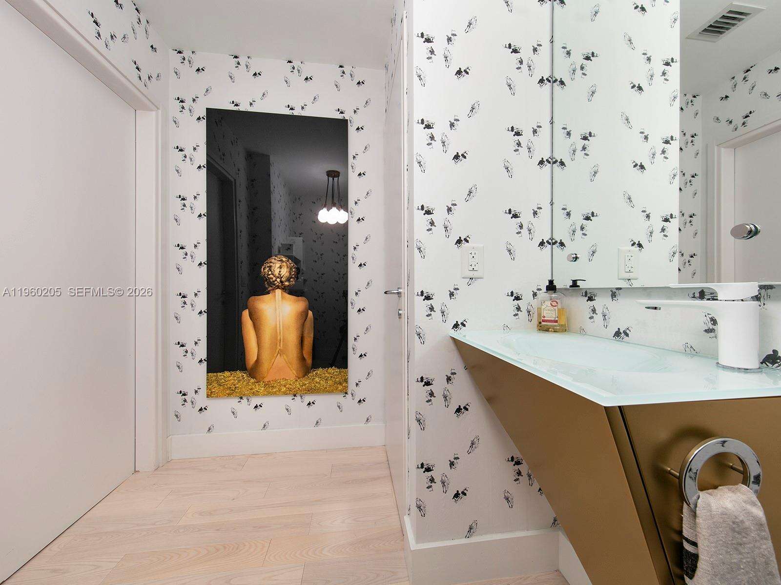 CONTINUUM ON SOUTH BEACH CONDO THE NORTH TOWER - 50 Pointe Dr, Miami Beach, FL 33139 | Picture 14