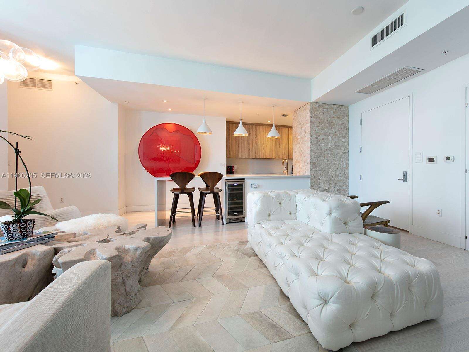 CONTINUUM ON SOUTH BEACH CONDO THE NORTH TOWER - 50 Pointe Dr, Miami Beach, FL 33139 | Picture 4