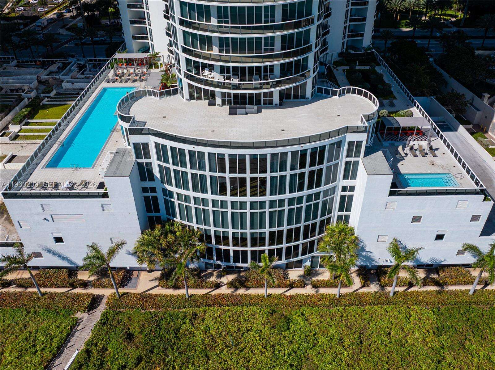 TDR TOWER I - 16001 Collins Ave, Sunny Isles Beach, FL 33160 | Picture 35