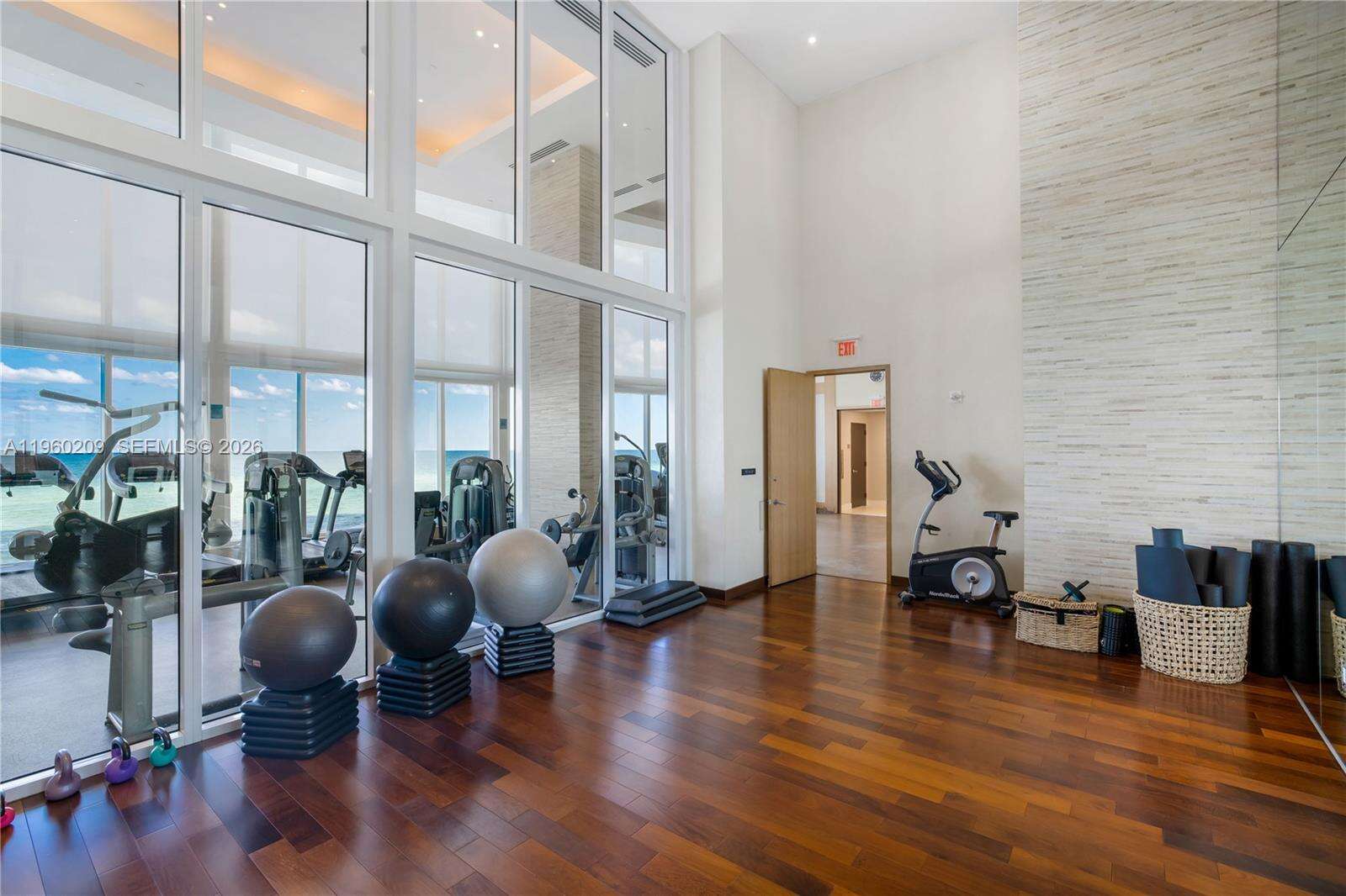 TDR TOWER I - 16001 Collins Ave, Sunny Isles Beach, FL 33160 | Picture 40