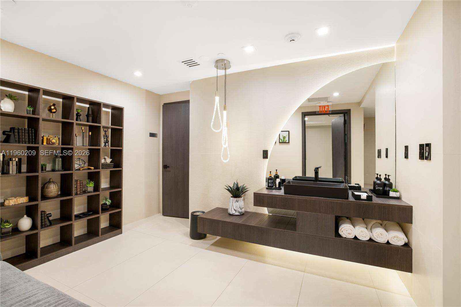 TDR TOWER I - 16001 Collins Ave, Sunny Isles Beach, FL 33160 | Picture 42