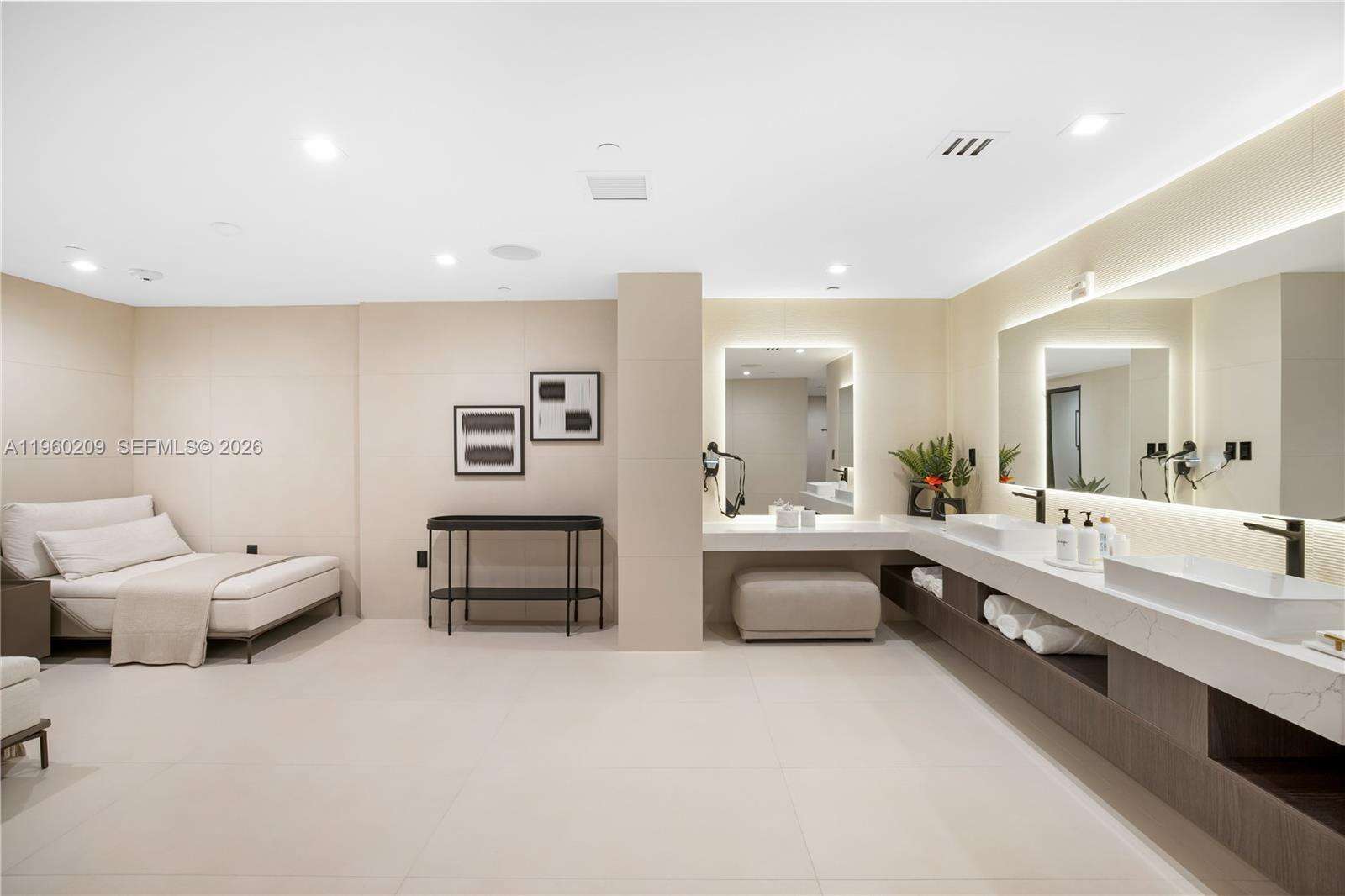 TDR TOWER I - 16001 Collins Ave, Sunny Isles Beach, FL 33160 | Picture 43